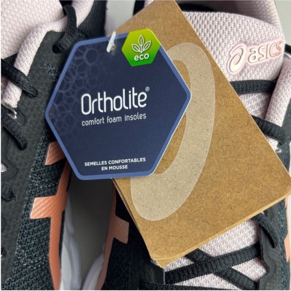 NWT ASICS GEL QUANTUM LYTE Black and Metallic
Rose Gold Running Shoes OG Box - Picture 6 of 13